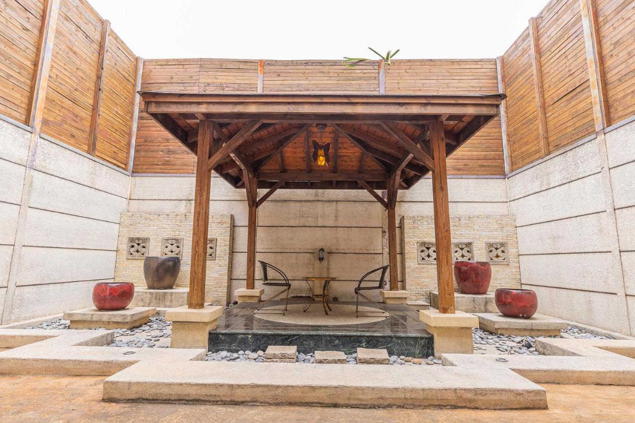 Vogue Boutique Motel Yangmei Bagian luar foto