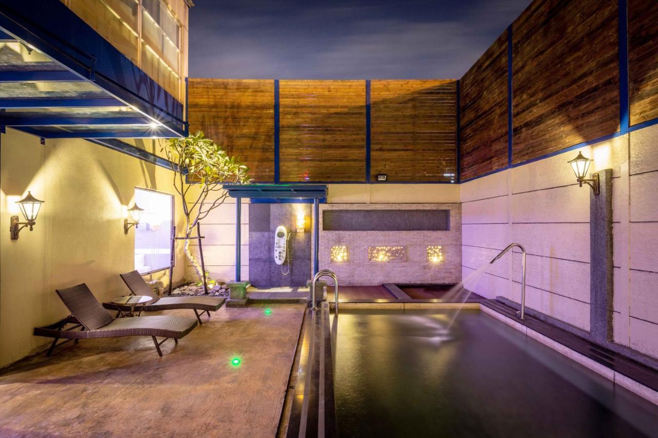 Vogue Boutique Motel Yangmei Bagian luar foto